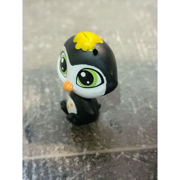 Baby penguin Arctic animal bird toy figure Zoo - Picture 2 of 4